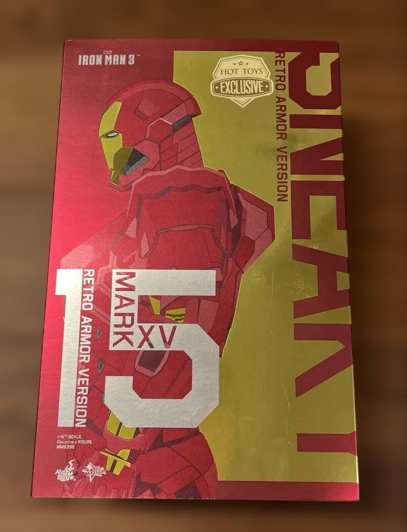 ⭐️売切必至‼️ホットトイズアイアンマンマーク１５⭐︎レトロアーマー版1/6スニーキー