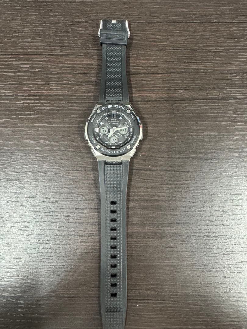 シビ丸。G-SHOCK GST-W300 電波ソーラー マルチバンド6