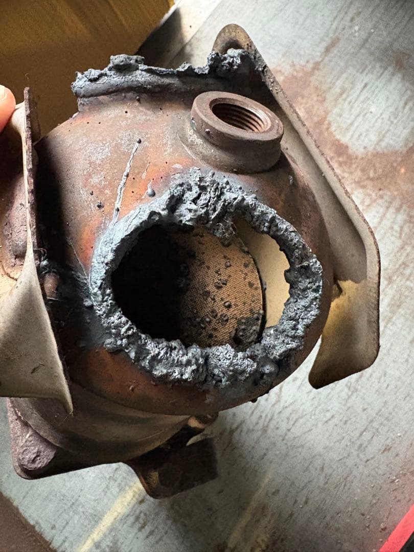 スズキ　触媒　63J-C11 M15A エンジン