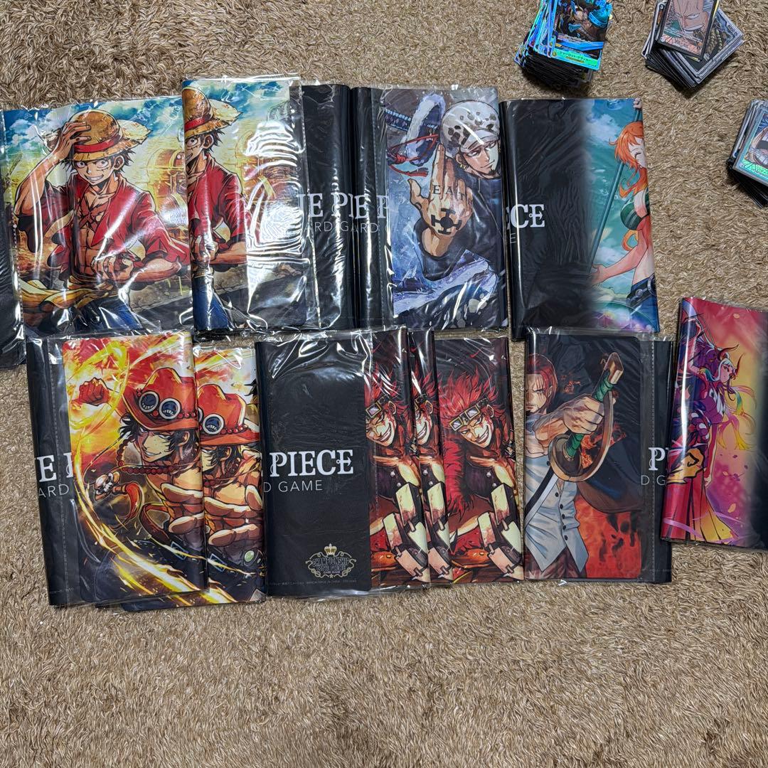 【引退品】　ワンピースカード　プレイマット　パラレル130枚以上　完成デッキ付き