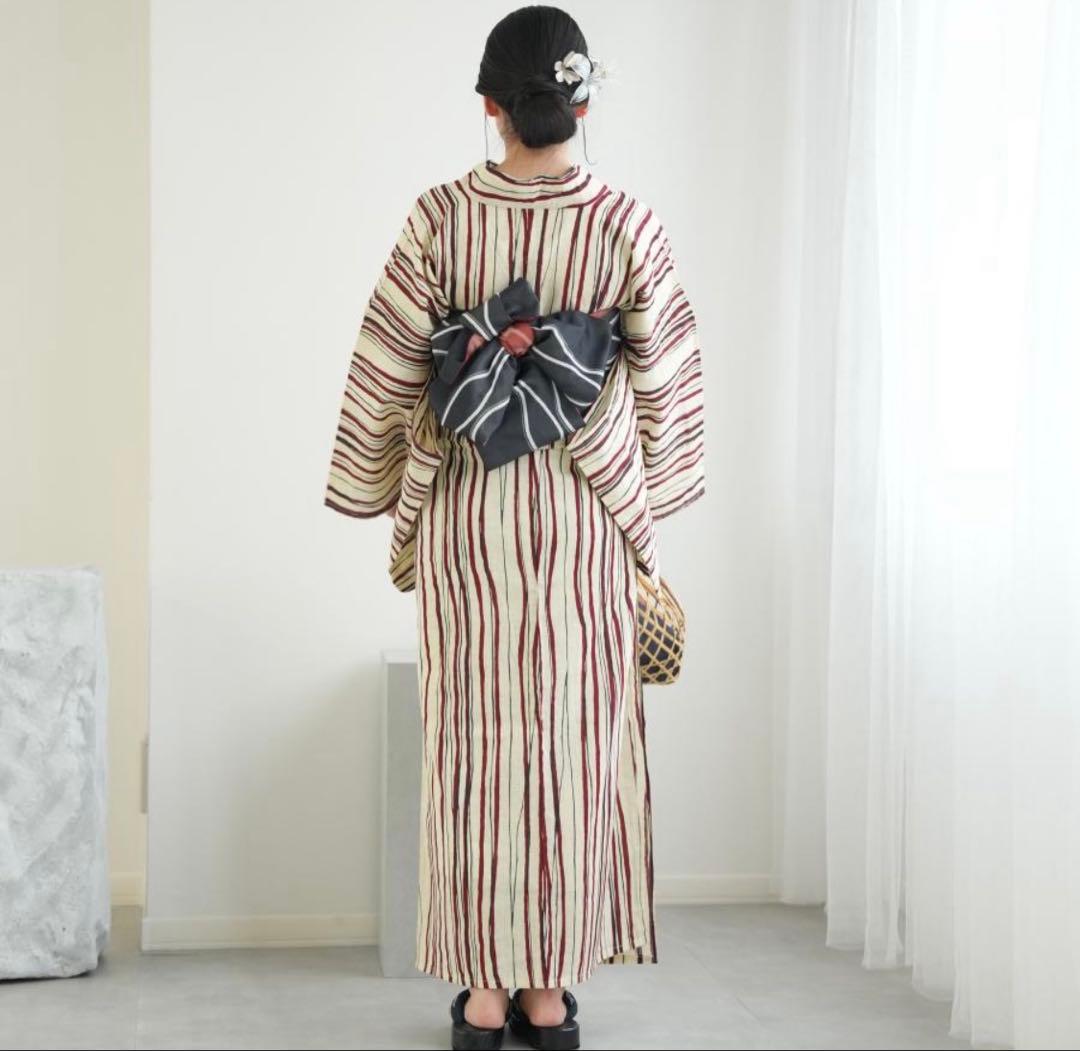 utatane 綿麻 先染めベージュ レトロ赤のよろけ縞　浴衣と帯セット