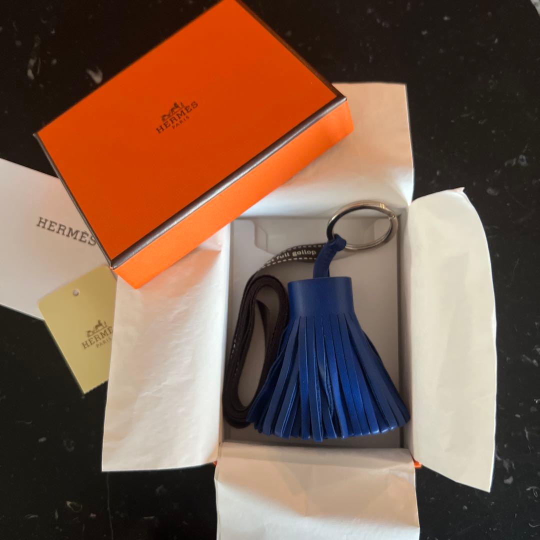新品⭐︎未使用　エルメス　HERMES キーホルダー(チャーム) カルメン