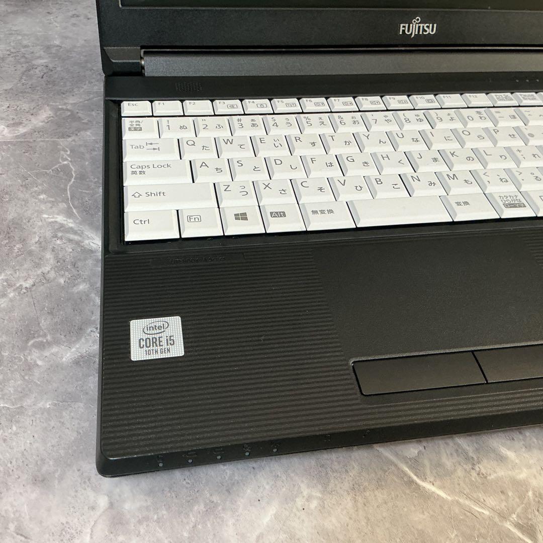 FUJITSU 第10世代 corei5 メモリ16GB 新品SSD256GB