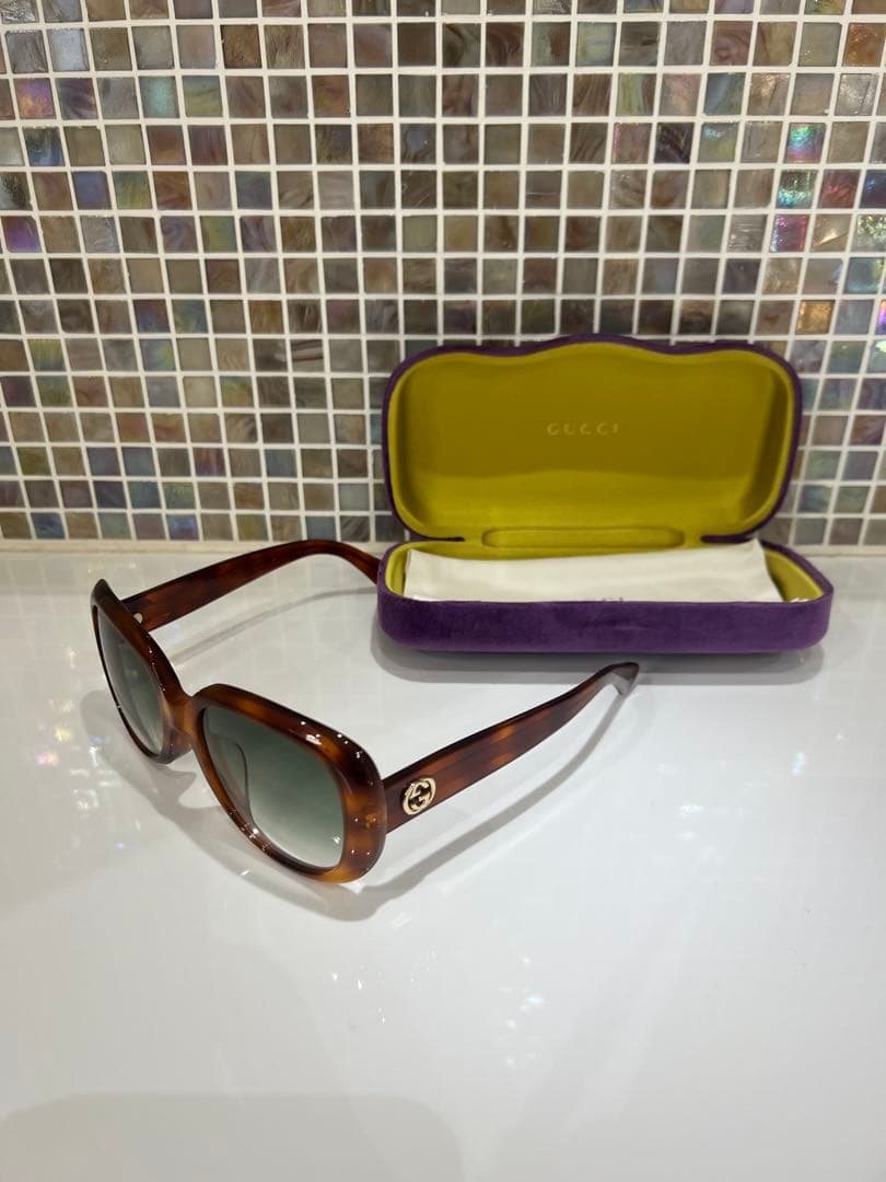 Gucci グッチ　ブラウン サングラス　ケース付き