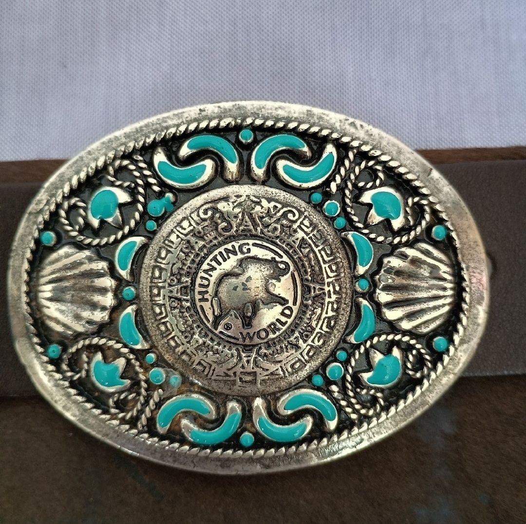 ハンティング・ワールド　レザーポーチ