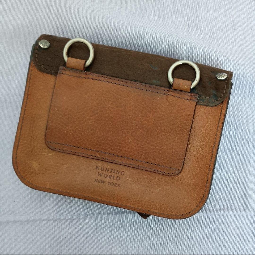 ハンティング・ワールド　レザーポーチ