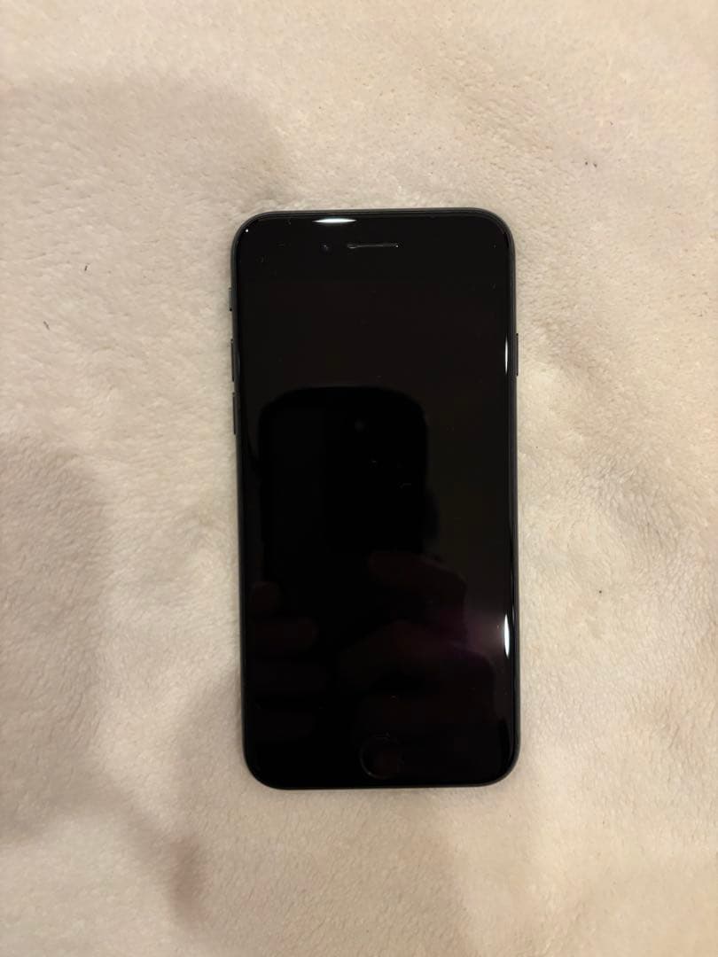 Apple iPhone SE 第2世代　64GB ジャンク品