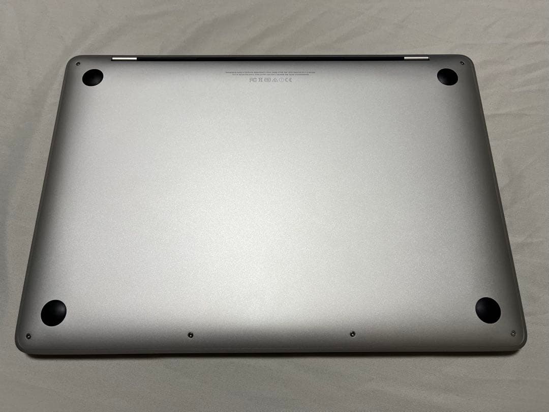 【美品/即使用可】MacBook Pro 13 2016 i7 16GB 箱付