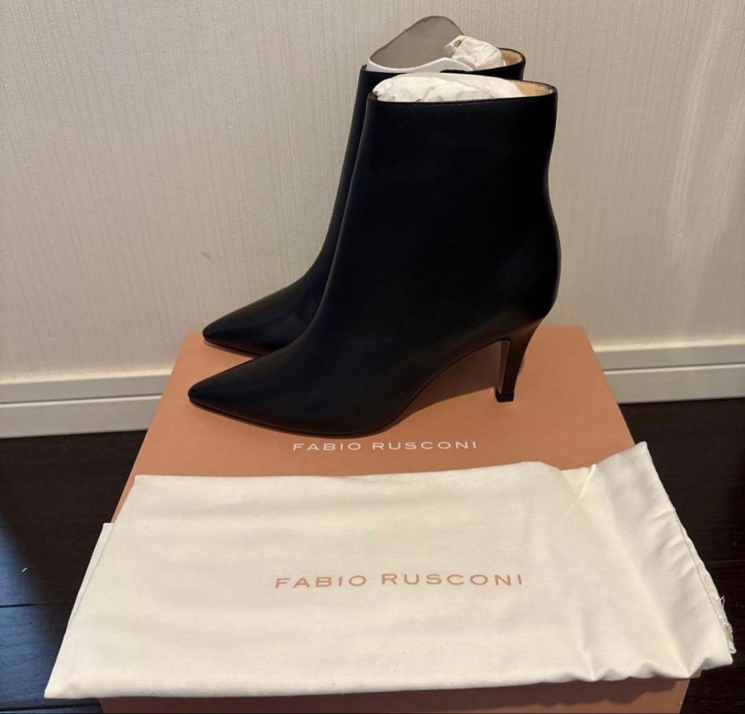 FABIO RUSCONI ブラックポインテッドトゥ