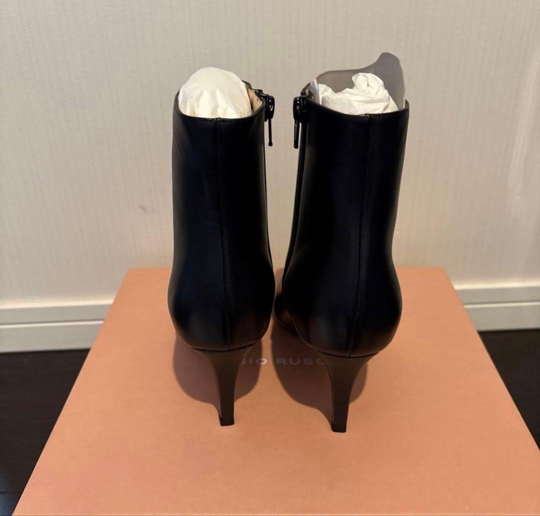 FABIO RUSCONI ブラックポインテッドトゥ