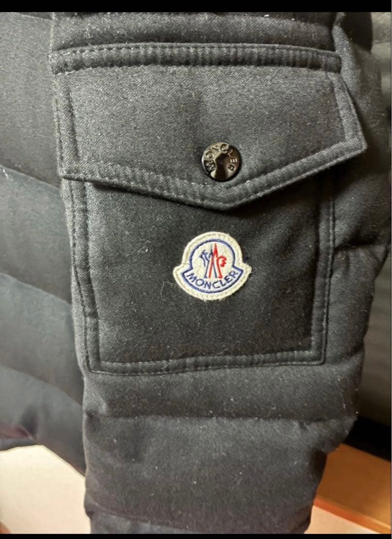 Moncler モンジュネーブル