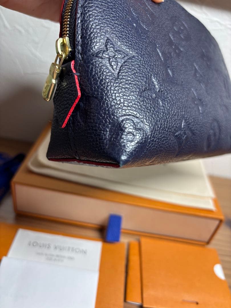 ルイヴィトン　コスメポーチ