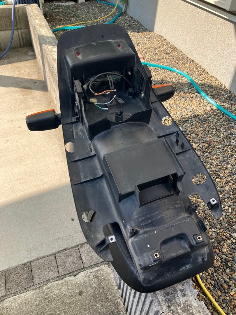 HONDA　CB400SF　nc31　リアフェンダー　テールランプ、ウィンカー付