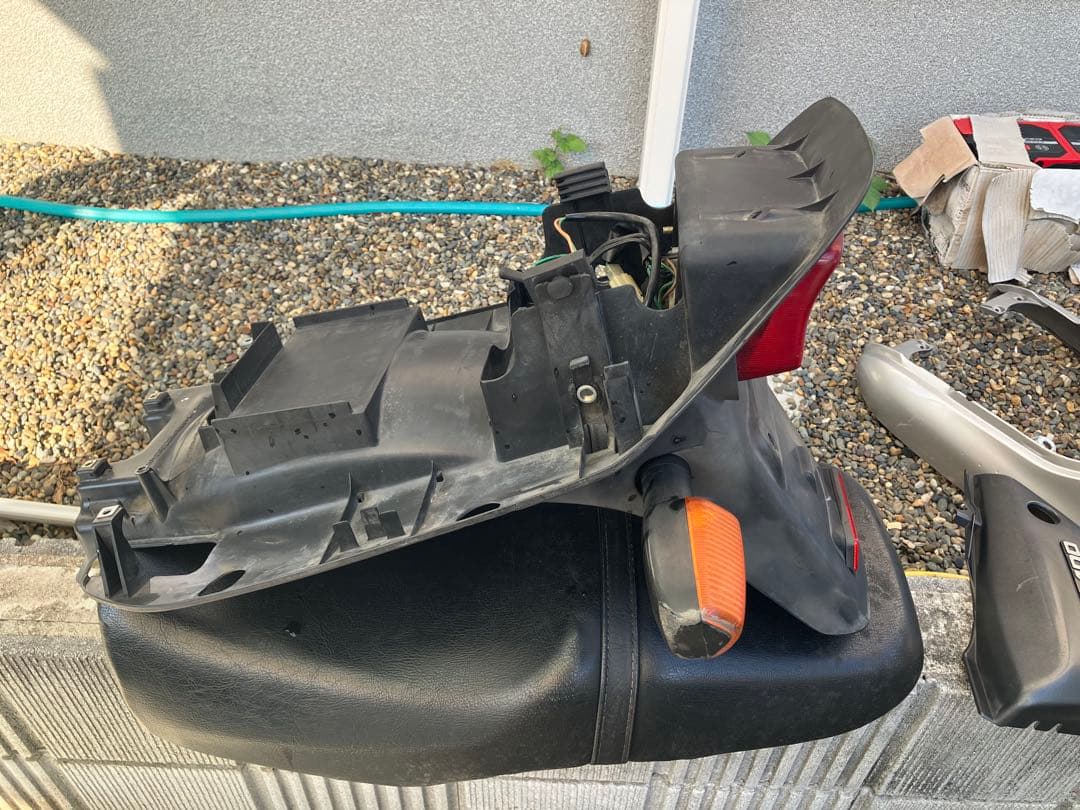 HONDA　CB400SF　nc31　リアフェンダー　テールランプ、ウィンカー付