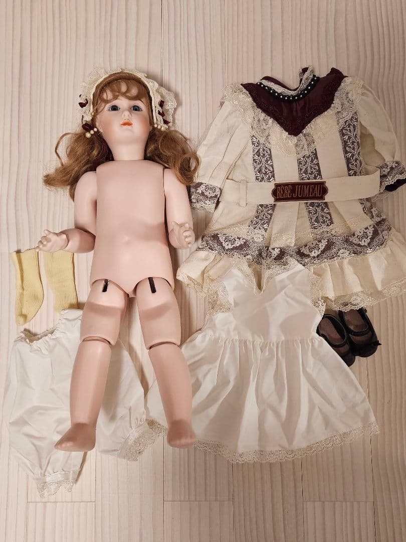 ジュモー❀Bebe Jumeau ブルーグレーの瞳　ビスクドール　リプロ