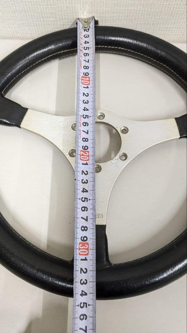 モモ　momo ジャッキースチュワート　ステアリング 旧車　約35π　当時物　太