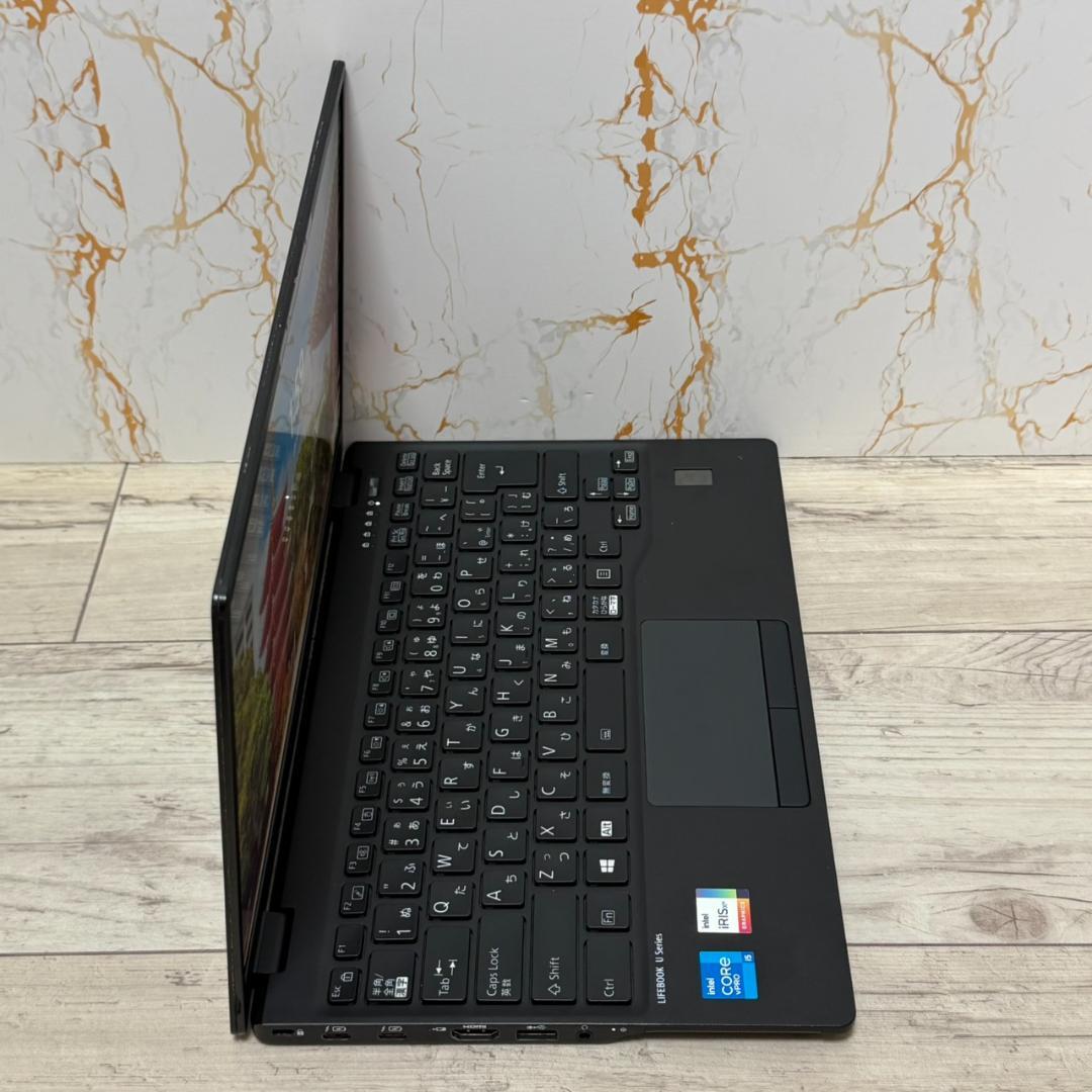 FUJITU ノートPC 第11世代 i5/8GB/256GB オフィス付き