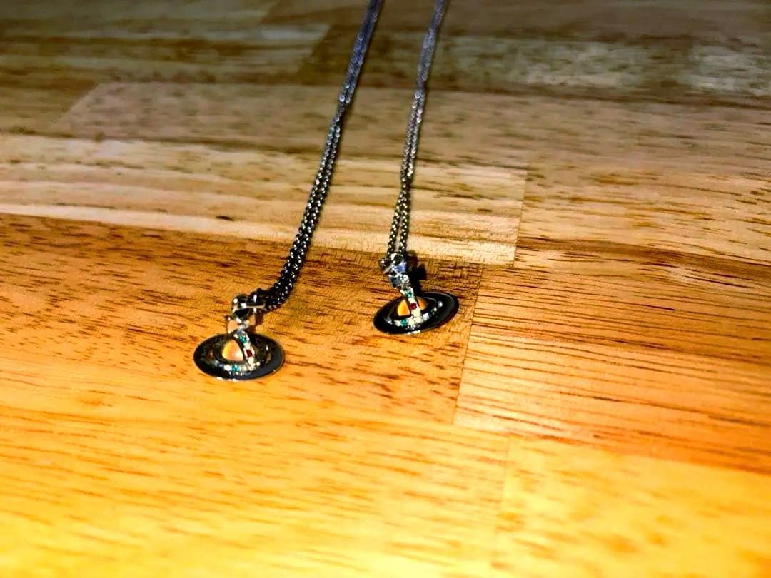 vivienne ペアネックレス