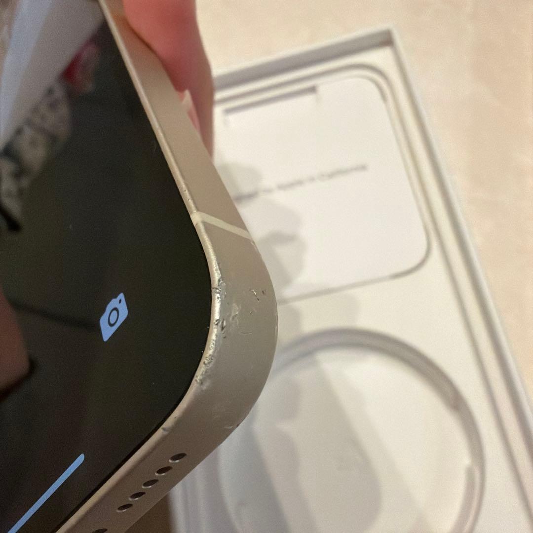 Apple iPhone 13 128GB ホワイト 本体 背面割れ