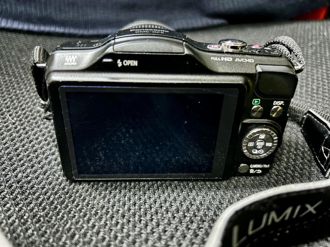 デジタルカメラ Panasonic LUMIX DMC-GF5 G VARIO 14-42mm