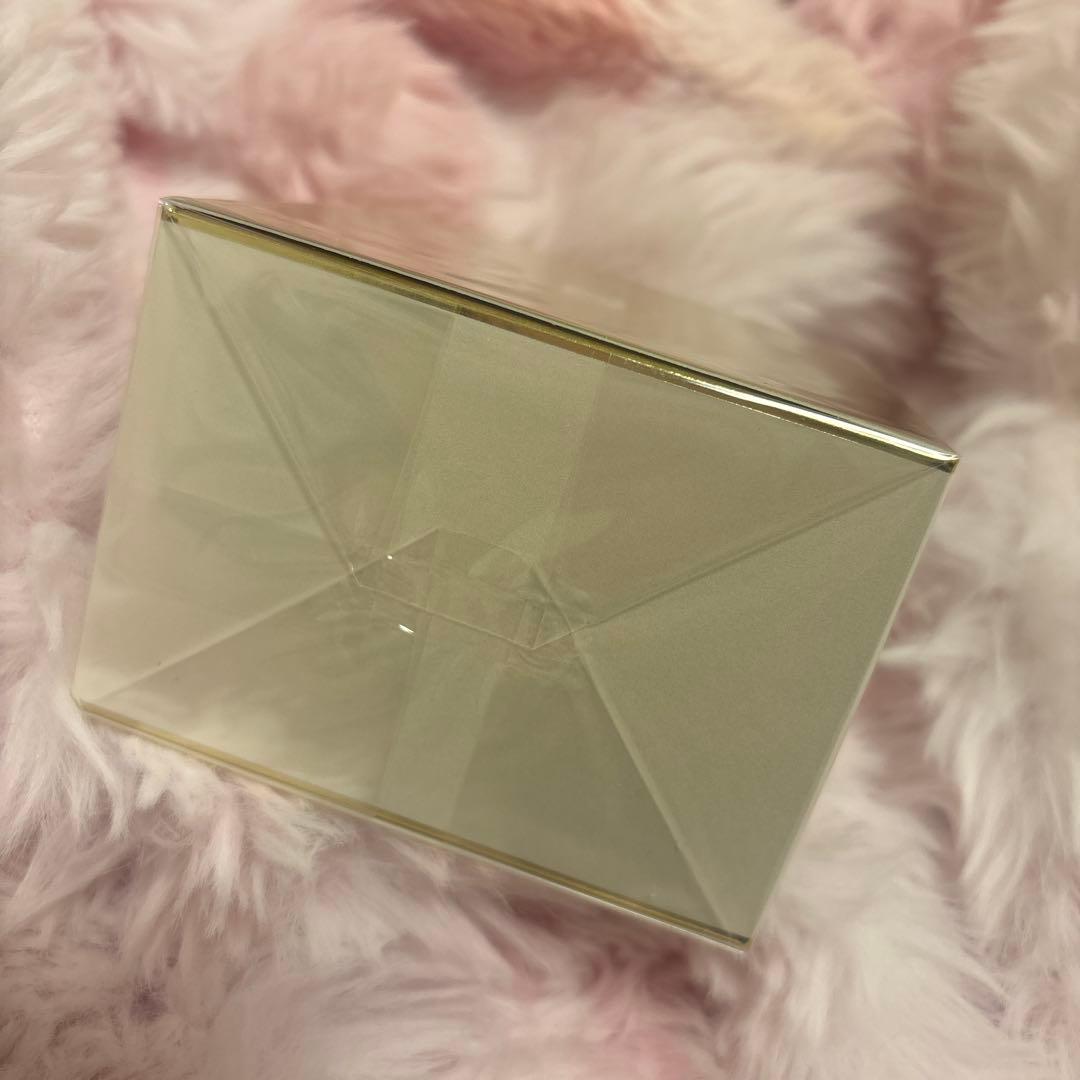 CHANEL ココ　マドモアゼル　シルキー　ボディ　クリーム