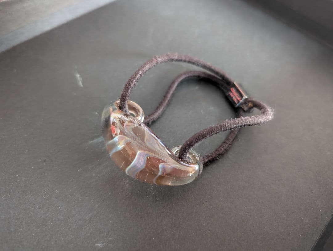 891000）コレットマルーフ　グラスポニー　ブラウン、グレー系