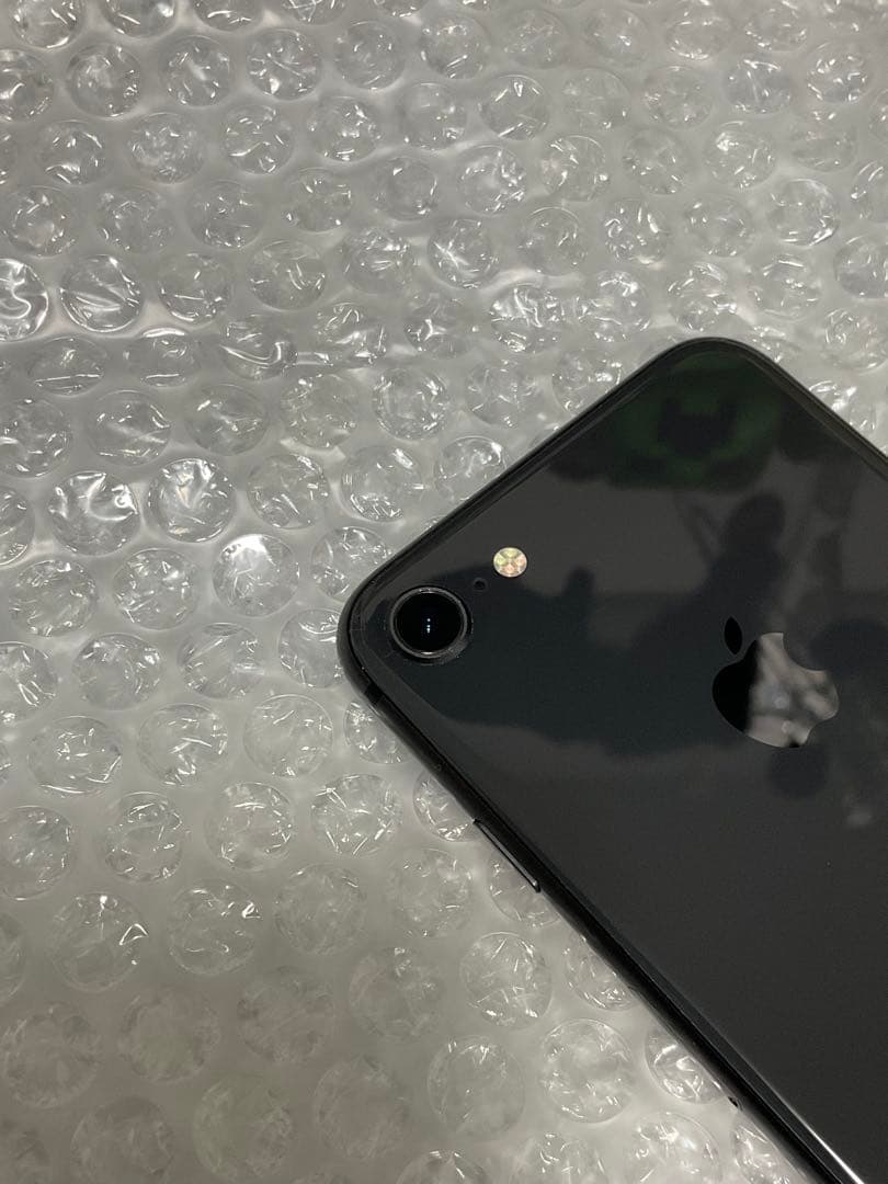 iPhone8 64GBブラック 本体