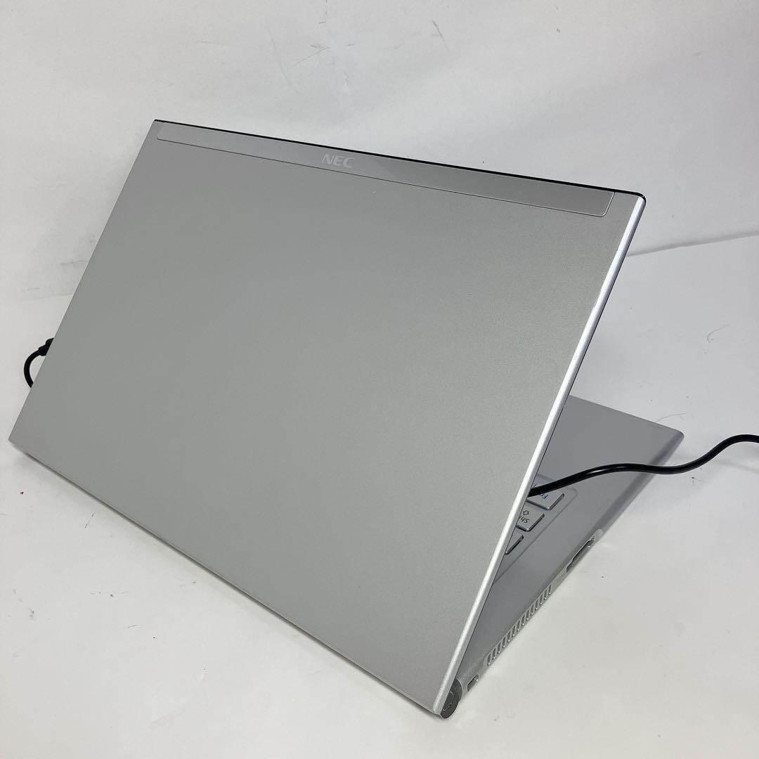 薄型軽量　ultrabook コア5 ssd128 win11 カメラ搭載