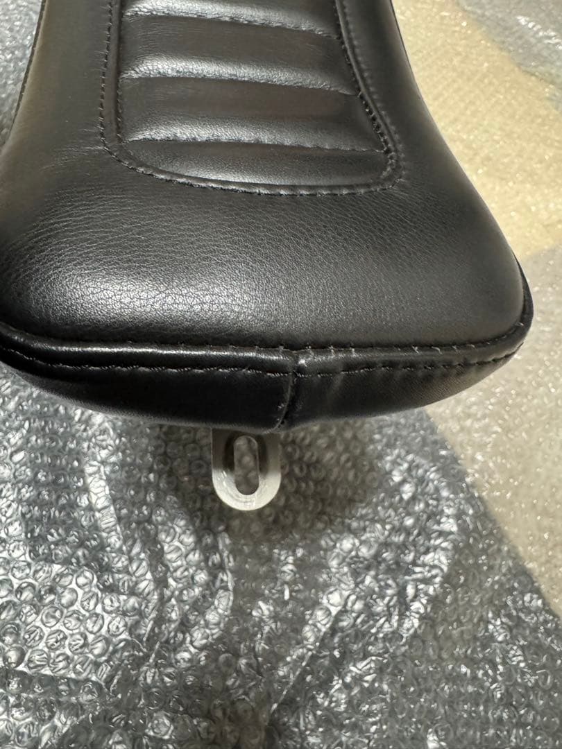 ハードライド　4速フレーム用シート　本革張り