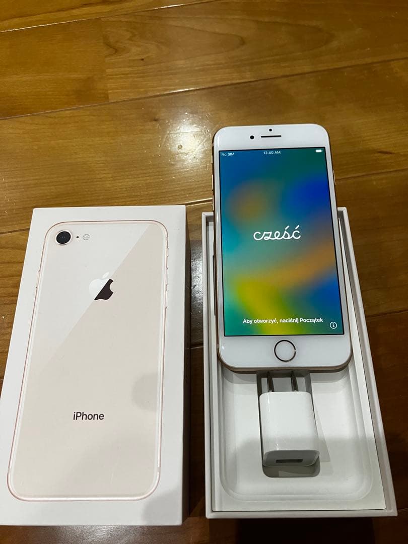 iPhone 8 ゴールド64GB SIMロック解除済み 箱あり