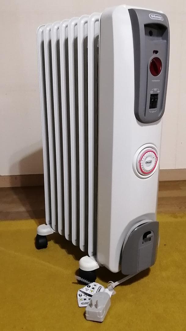 デロンギ・オイルヒーター(H770812EFS)