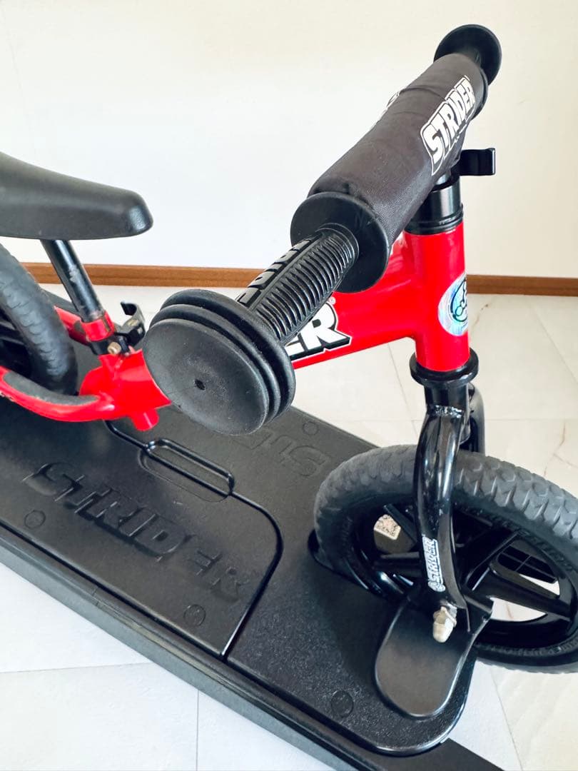 【値下げ】 ストライダー　スポーツ　12インチ　ロッキングベース付
