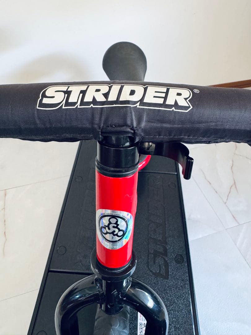 【値下げ】 ストライダー　スポーツ　12インチ　ロッキングベース付