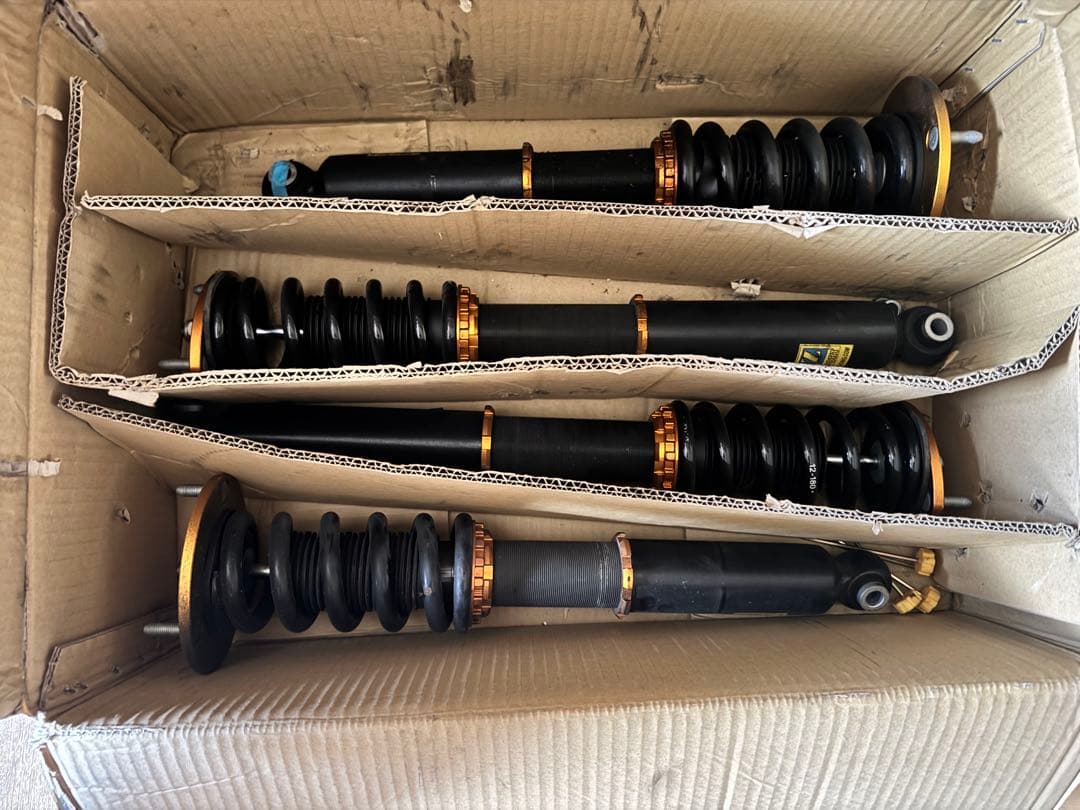 40ソアラ SC 16アリスト 17マジェスタ 車高調