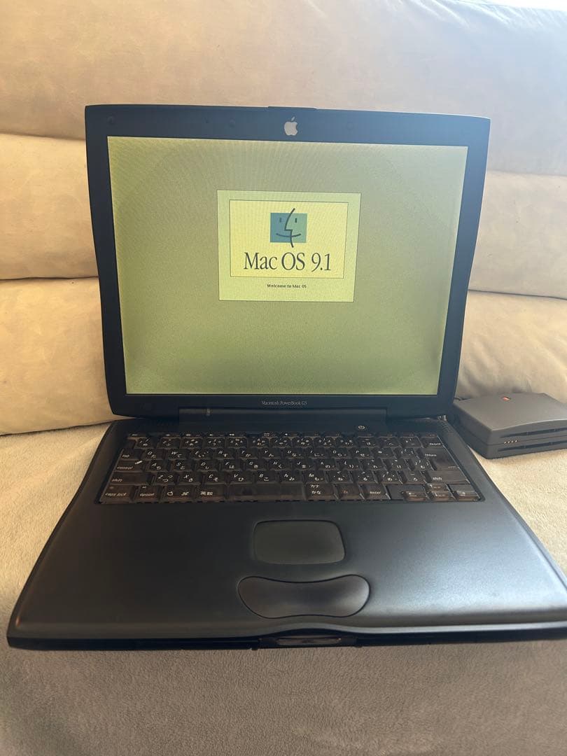 PowerBook G3 (ブロンズキーボード) M5343 Lombard