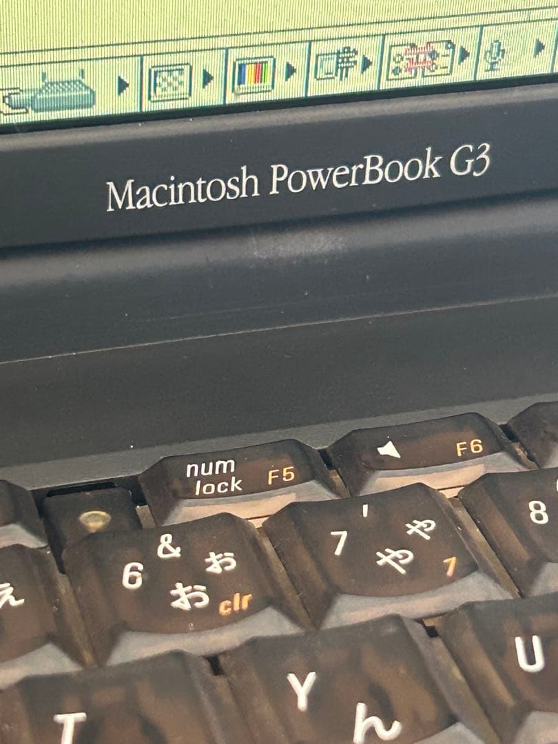 PowerBook G3 (ブロンズキーボード) M5343 Lombard