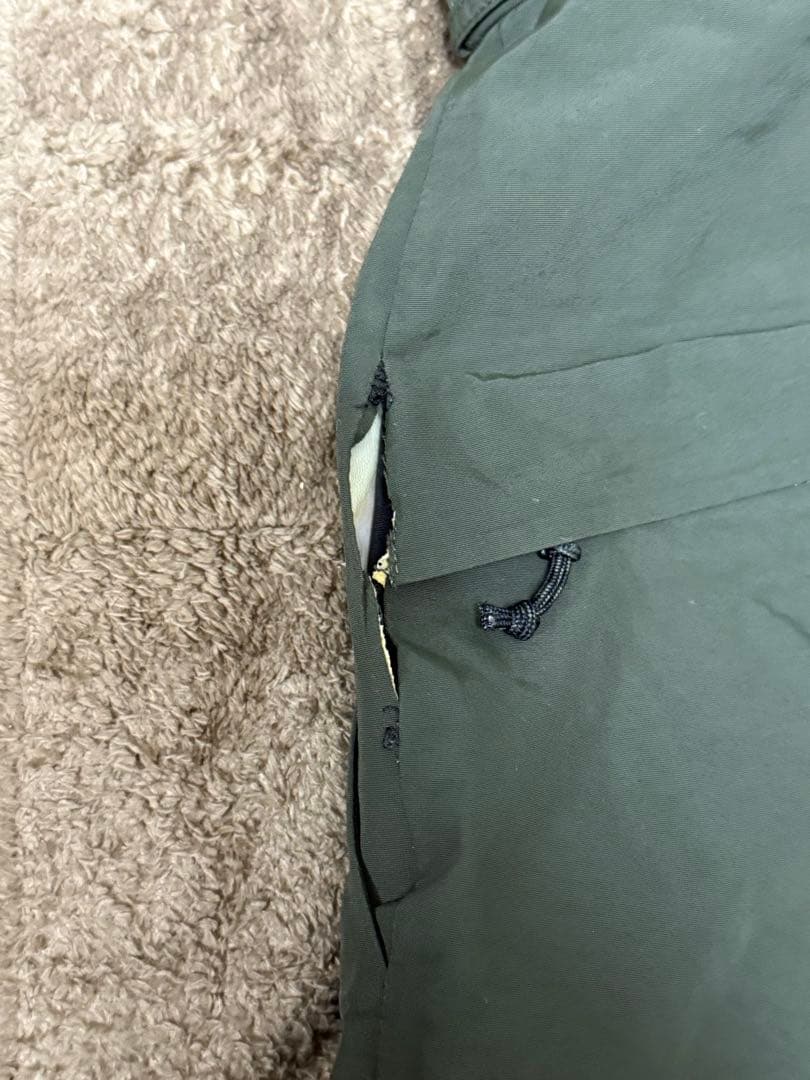 Burton ak スノーボードパンツ GORE-TEX カーキ 一部破れあり