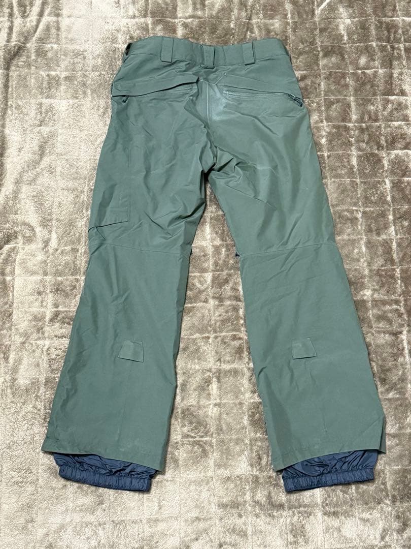 Burton ak スノーボードパンツ GORE-TEX カーキ 一部破れあり