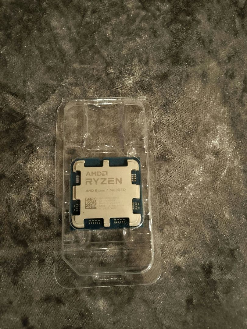 AMD Ryzen 7 7800X3D CPU 本体　美品