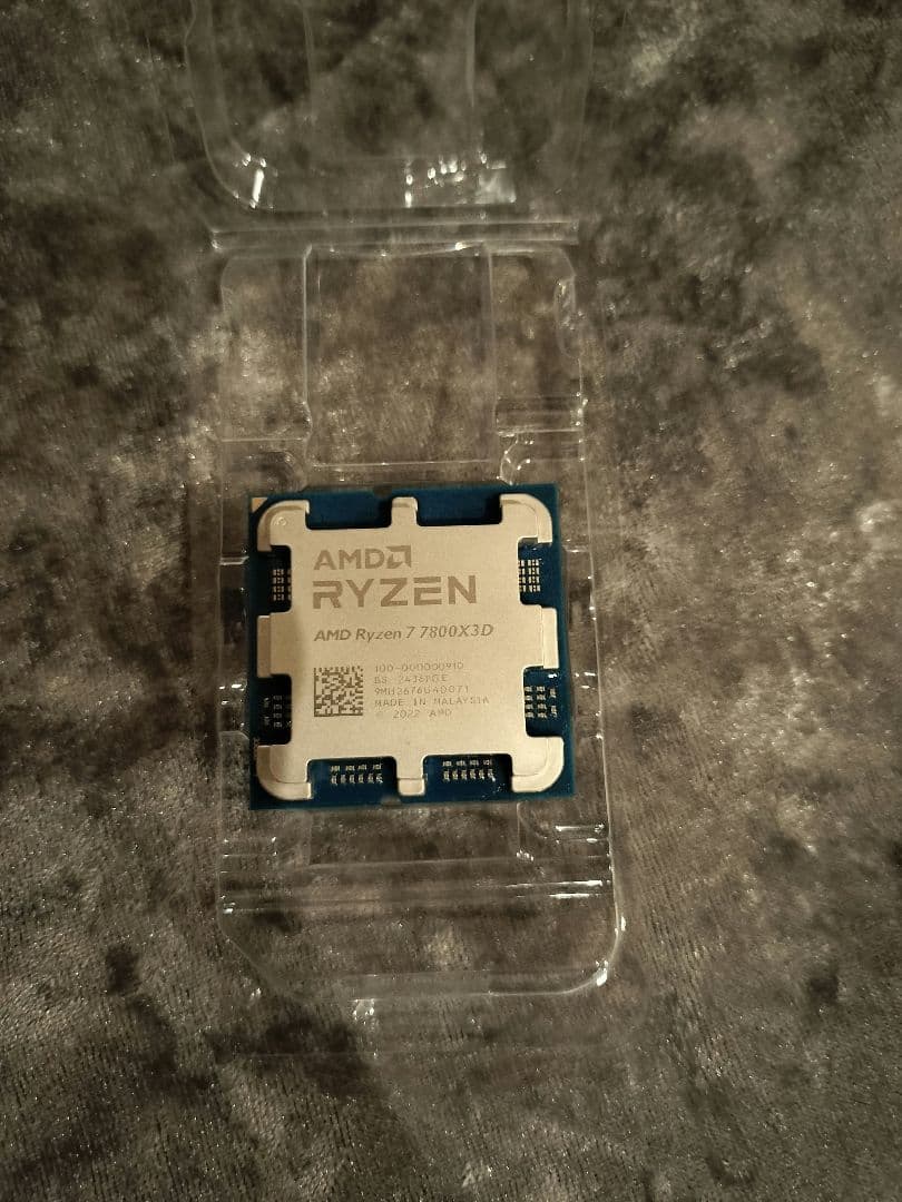 AMD Ryzen 7 7800X3D CPU 本体　美品