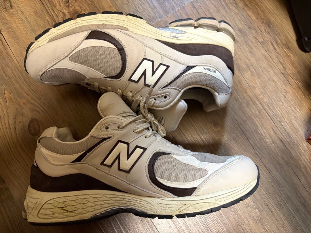 BEAUTY&YOUTH x ニューバランス2002R GTX 「Greige」