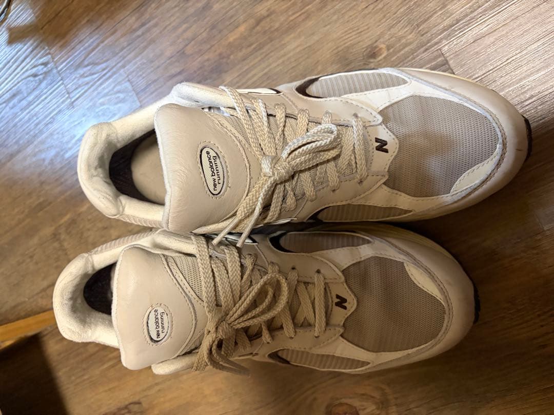 BEAUTY&YOUTH x ニューバランス2002R GTX 「Greige」