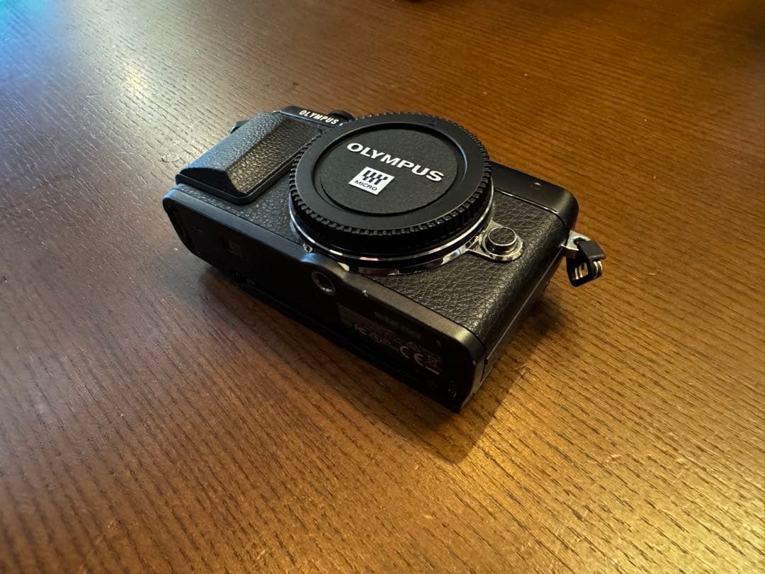 美品 OLYMPUS オリンパス PEN Lite E-PL7 レンズキット