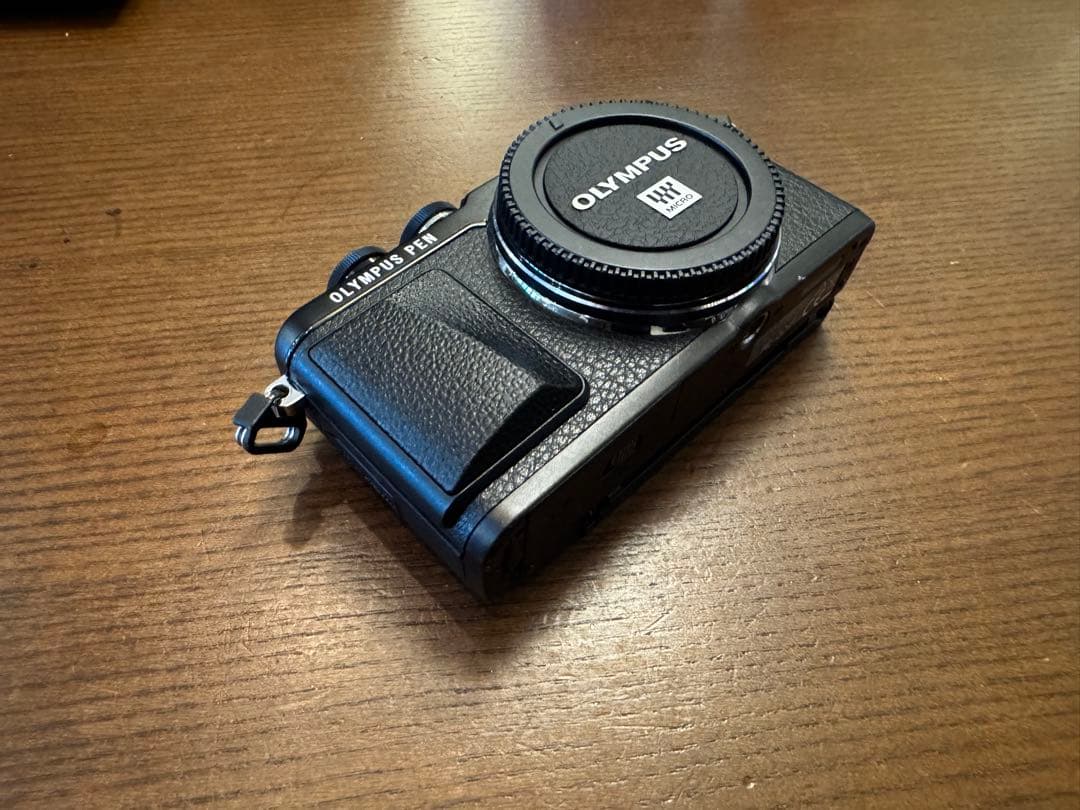 美品 OLYMPUS オリンパス PEN Lite E-PL7 レンズキット