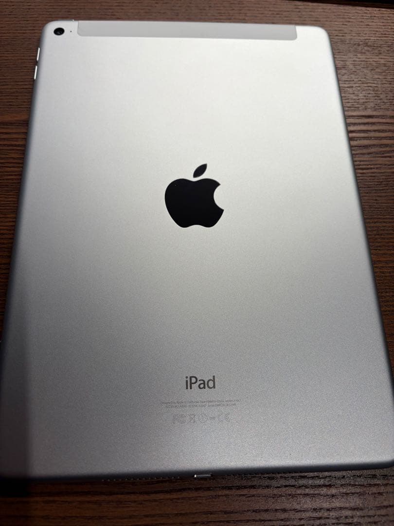 iPad Air 第2世代 A1567 シルバー 16GB