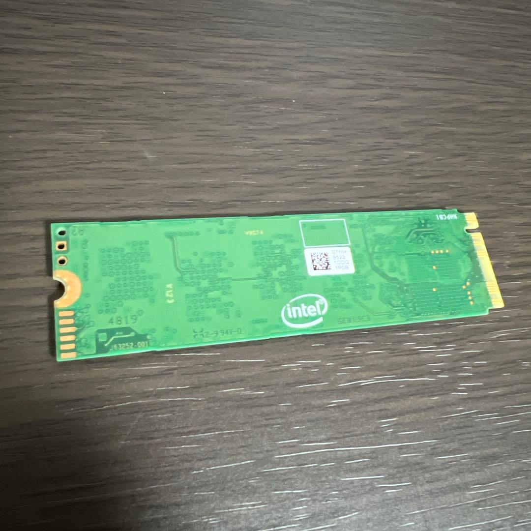 Intel M.2 SSD 1TB NVMe Gen3 動作確認済み
