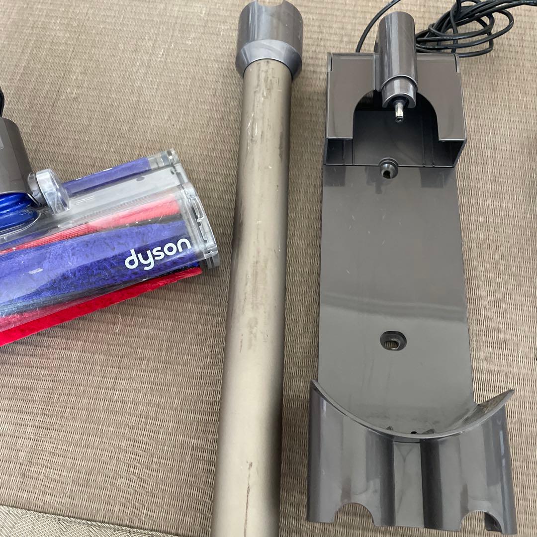 動作確認済　Dyson SV10 V8 掃除機
