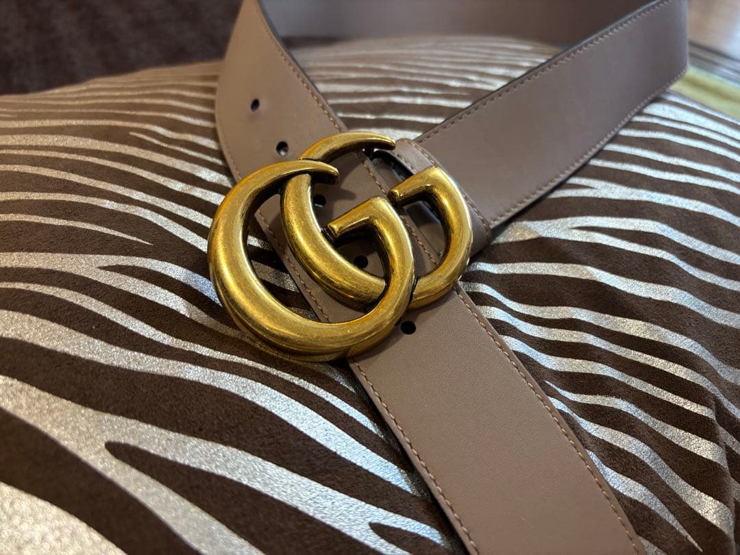 Gucci GGロゴバックル ブラウンレザーベルト