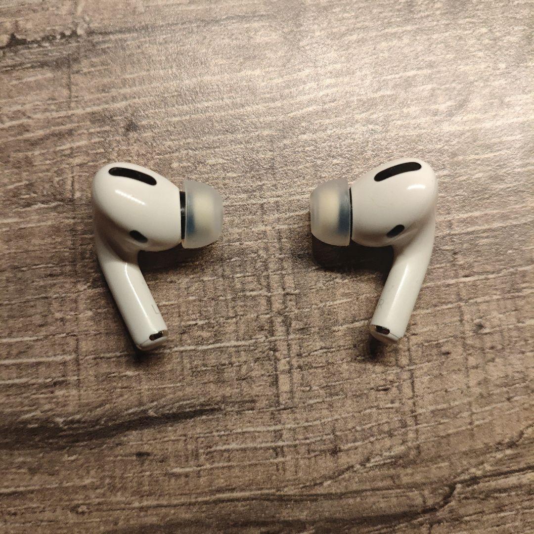 【正規品】AirPods Pro (本体・両耳・ケース付き)