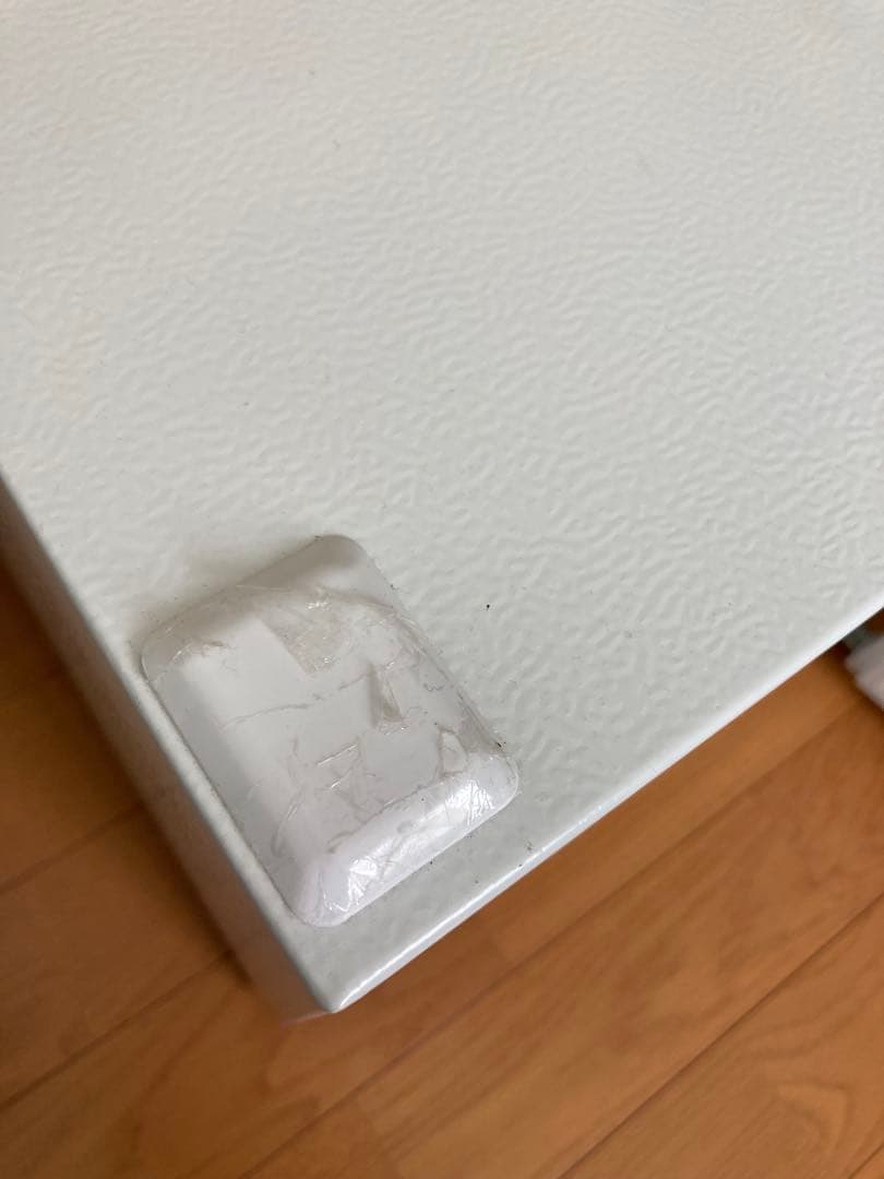 かっちゃん オーヤマ製　ホワイト冷凍庫